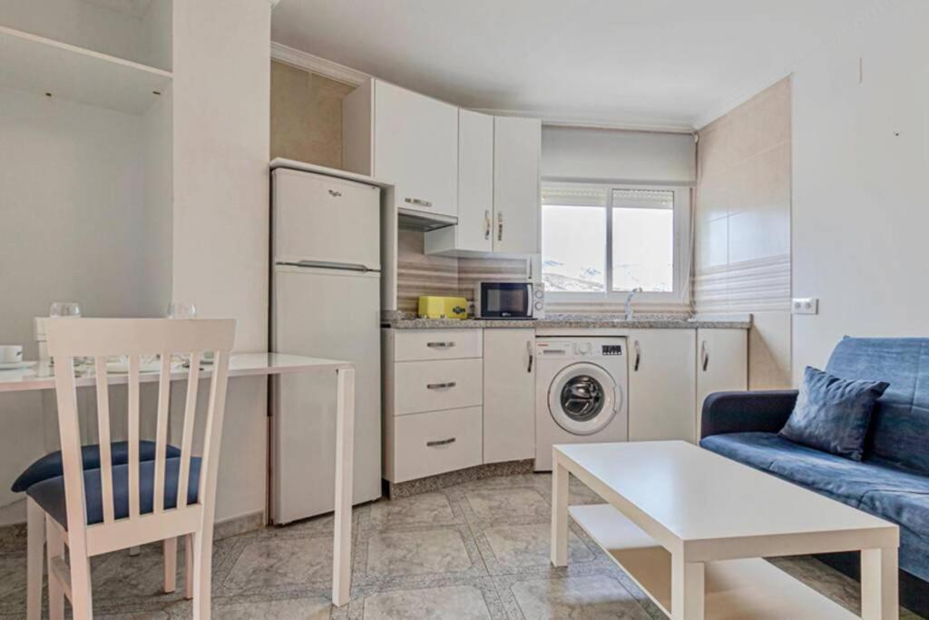 797 Holiday - Amplio Estudio En Puerto Marina Appartement Benalmádena